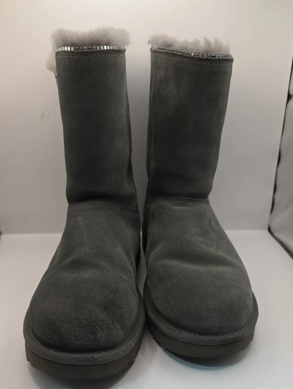 Uggs Classic Sequins Zipper On The Side Size 8 Womens